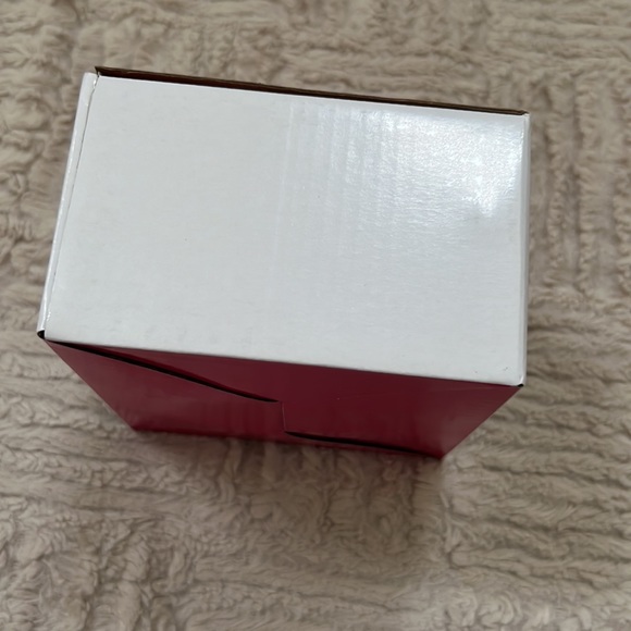 T-Mobile Tuesdays Mug Valentines Day Hearts Love Coffee Cup with Handle NEW - Picture 14 of 16